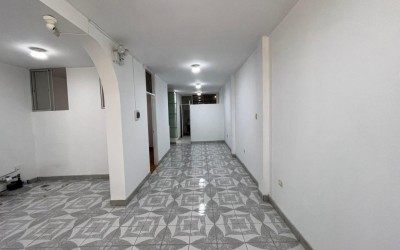 Venta de Casa 3 pisos en Urb. La Arboleda etapa III, Pimentel